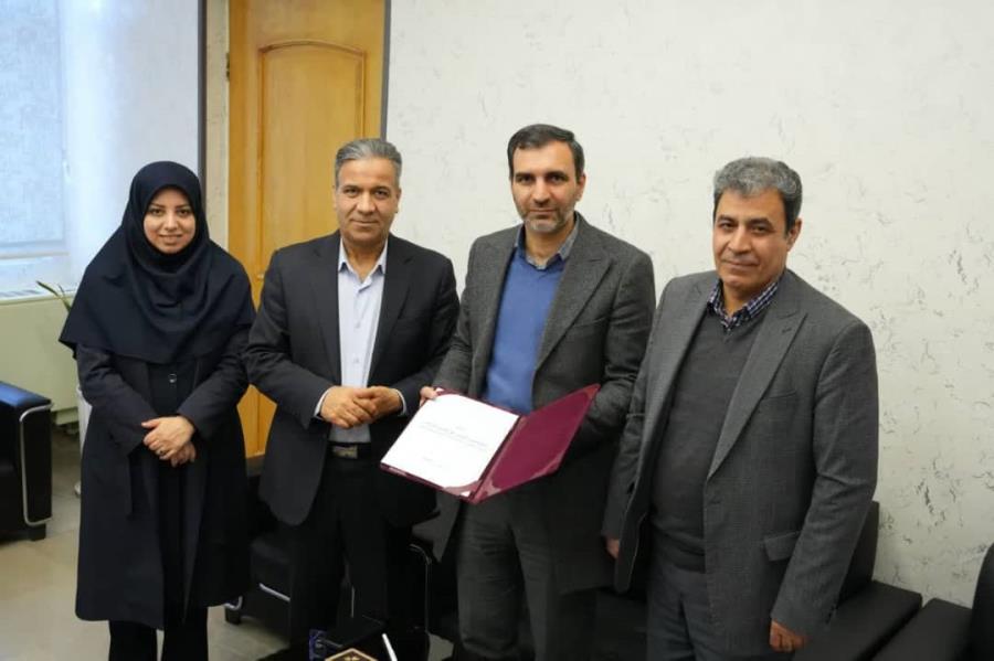 انعقاد تفاهم‌نامه همکاری میان انجمن متخصصین تجهیزات پزشکی کشور و دانشگاه علوم پزشکی اصفهان  